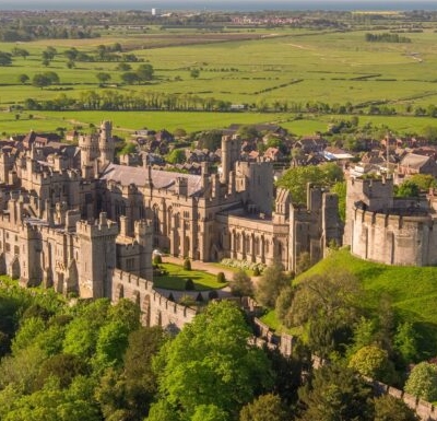Image of a country house to engage the audience about a forthcoming webinar